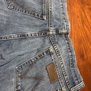 Men’s Wrangler Jeans Size 33X32